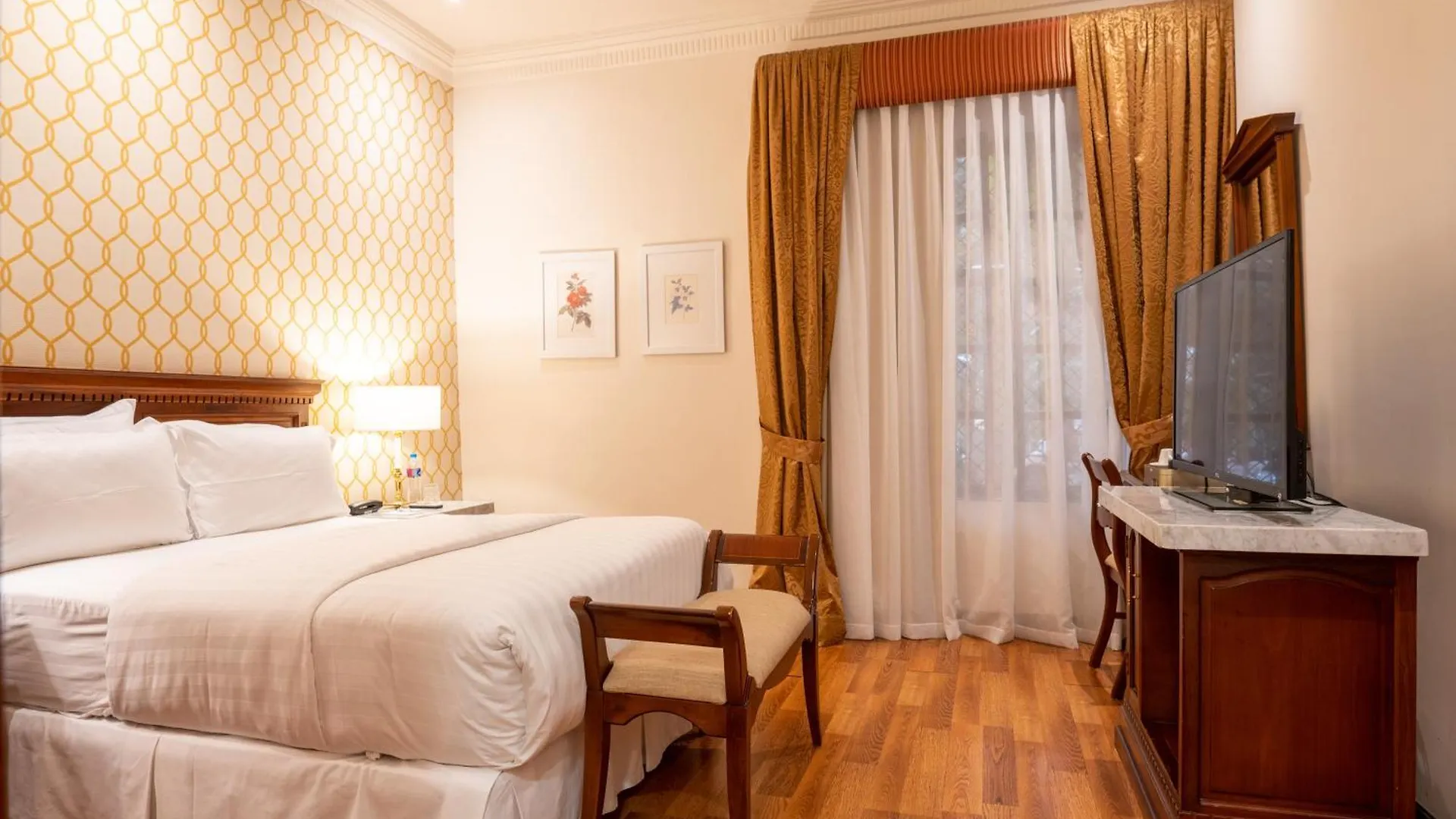 *****  Hotel Boutique Santa Lucia Cuenca Ecuador