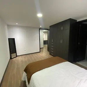 Departamento Espacioso Cerca Del Centro Cuenca